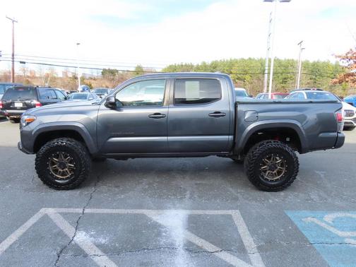 2021 Toyota Tacoma TRD Sport