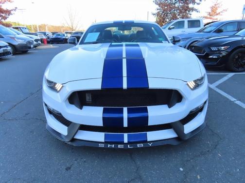 2016 Ford Shelby GT350 Base