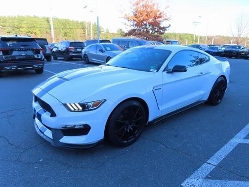 2016 Ford Shelby GT350 Base