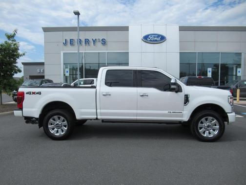 Photo 4 of 32 of 2020 Ford F-250 Platinum