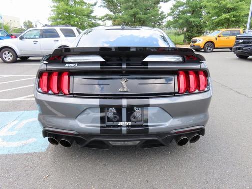 2021 Ford Shelby GT500 Base