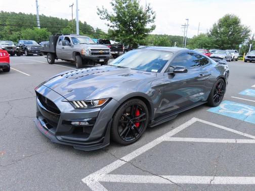 2021 Ford Shelby GT500 Base