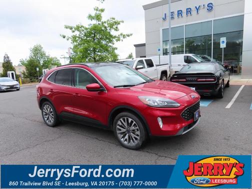 2022 Ford Escape Titanium