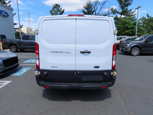 2018 Ford Transit-250 Base