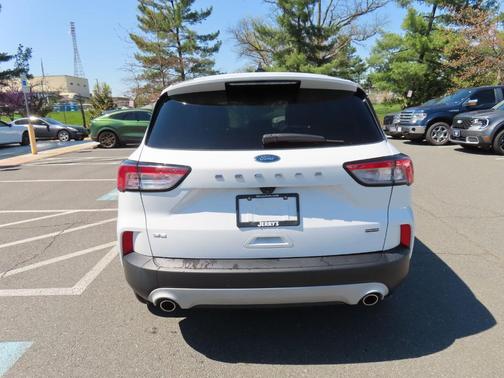 Oxford White 2020 Ford Escape SE Sport Hybrid