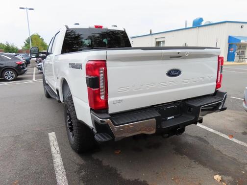 2026 Ford F-250 Lariat