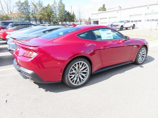 2025 Ford Mustang GT Premium