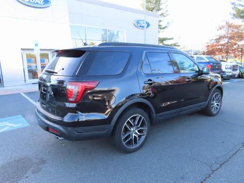 2018 Ford Explorer sport