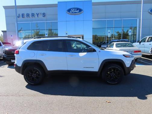 2017 Jeep Cherokee Trailhawk