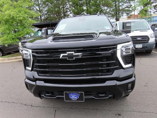 Black 2024 Chevrolet Silverado 2500 LT