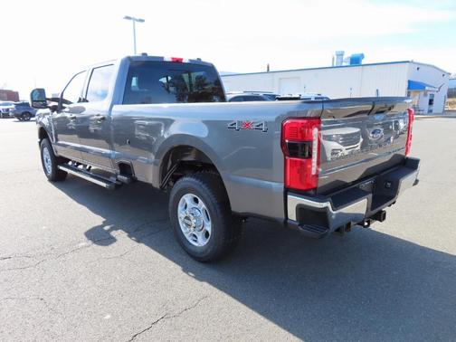2025 Ford F-250 XLT