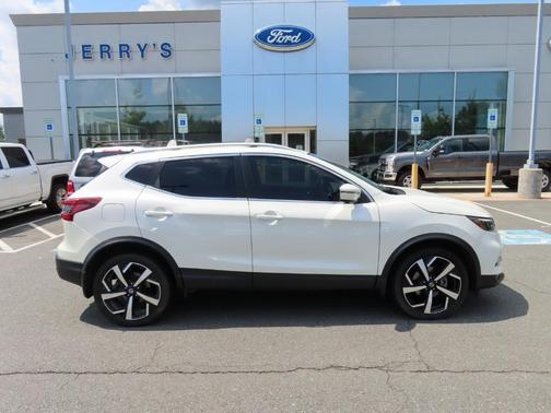 2020 Nissan Rogue Sport SL