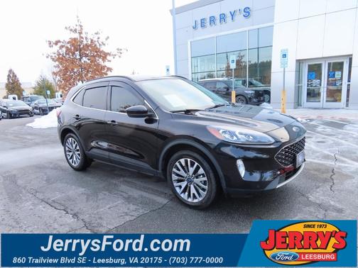 2022 Ford Escape Titanium