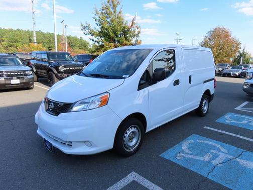 2021 Nissan NV200 S