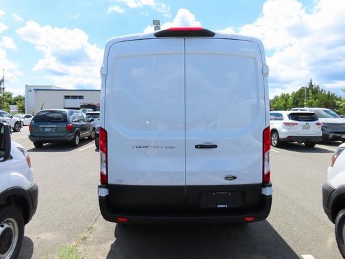 2025 Ford Transit-250 148 WB Medium Roof Cargo
