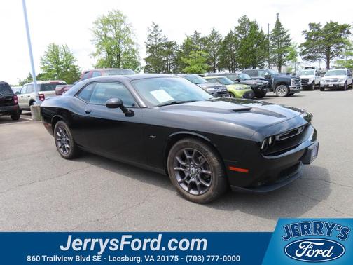 Pitch Black Clearcoat 2018 Dodge Challenger GT