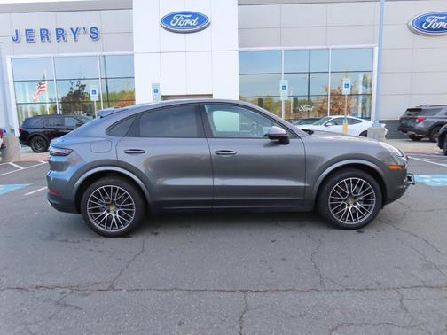 2021 Porsche Cayenne AWD