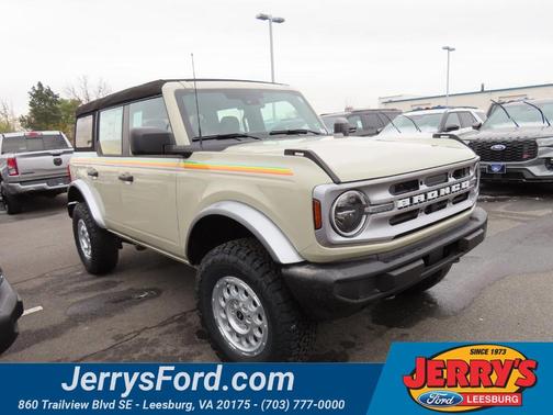 2025 Ford Bronco Base