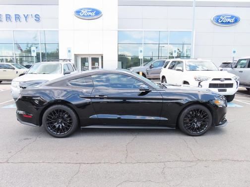2017 Ford Mustang GT