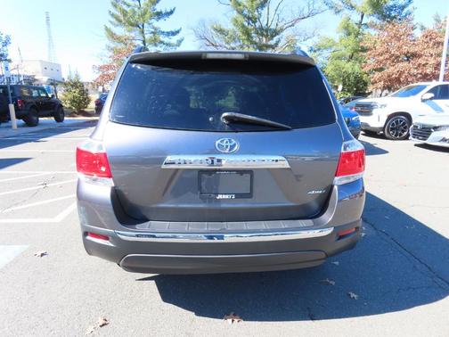 2013 Toyota Highlander Base