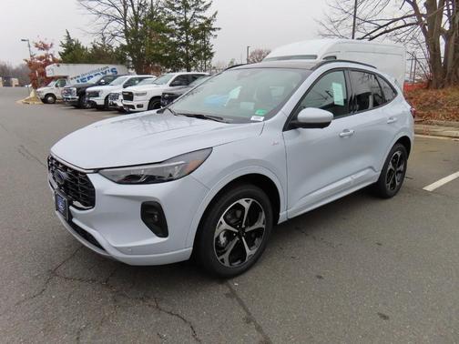 2026 Ford Escape ST-Line Elite