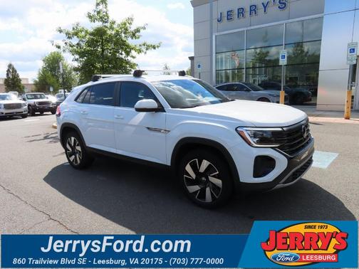 2024 Volkswagen Atlas Cross Sport 2.0T SE w/Technology