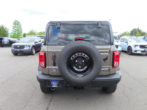 Gray 2026 Ford Bronco Big Bend