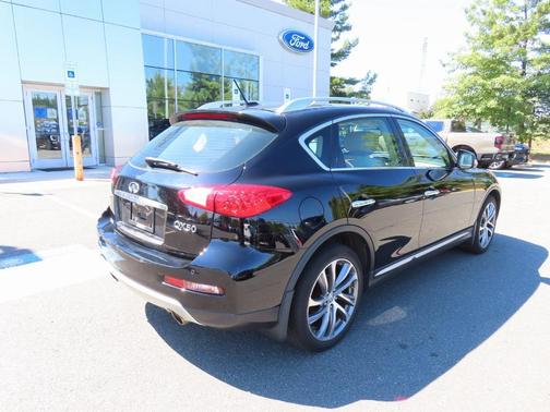 2017 INFINITI QX50 Base