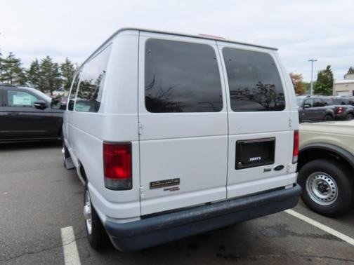 2012 Ford E350 Super Duty XL