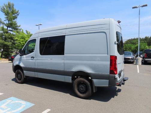 2024 Mercedes-Benz Sprinter 2500 144 WB