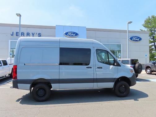 2024 Mercedes-Benz Sprinter 2500 144 WB