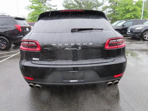 2017 Porsche Macan S