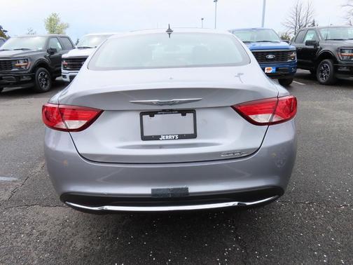 2015 Chrysler 200 C