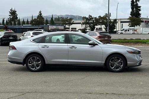 2023 Honda Accord 