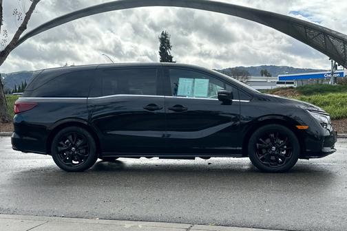 2023 Honda Odyssey 