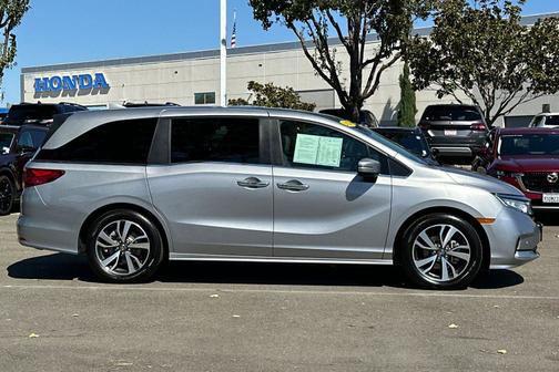 2024 Honda Odyssey 