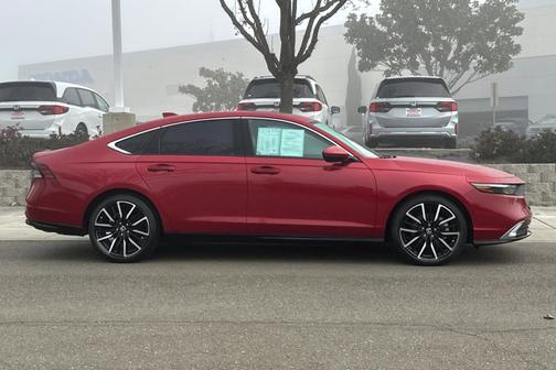 2024 Honda Accord Hybrid 