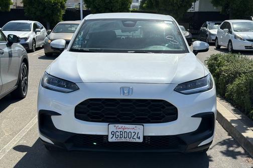 Platinum White Pearl 2023 Honda HR-V