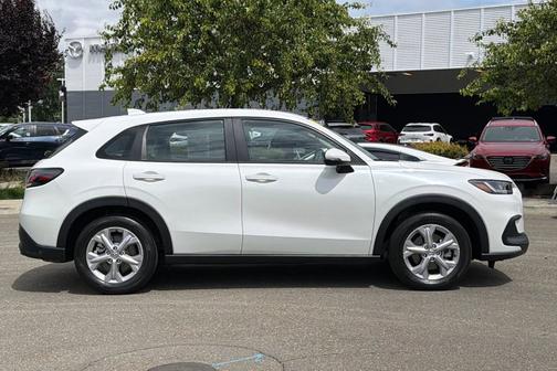 Platinum White Pearl 2023 Honda HR-V