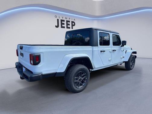 2025 Jeep Gladiator Sport S