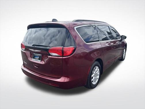 2021 Chrysler Voyager LXI