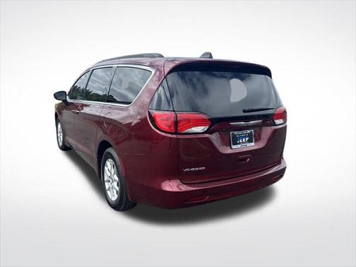 2021 Chrysler Voyager LXI