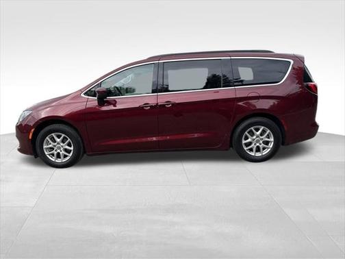 2021 Chrysler Voyager LXI