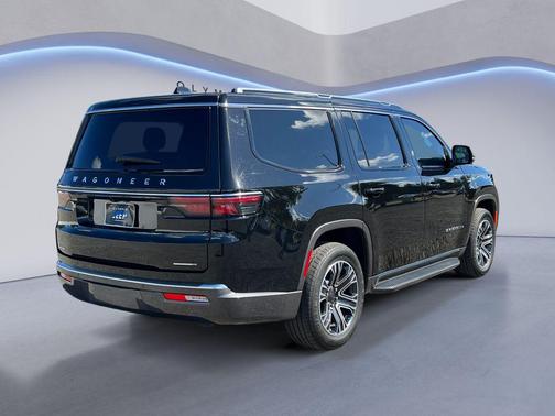 2022 Jeep Wagoneer Series III