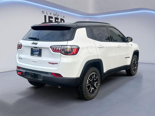2026 Jeep Compass Trailhawk