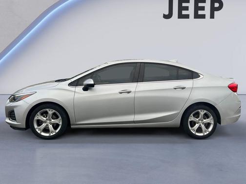 2019 Chevrolet Cruze Premier