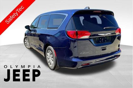 2020 Chrysler Voyager L