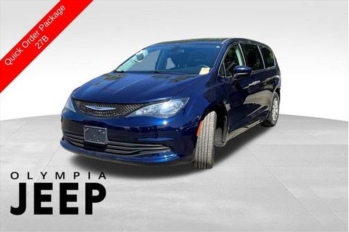 2020 Chrysler Voyager L