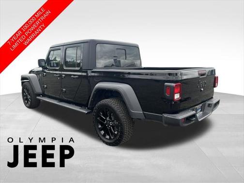 2022 Jeep Gladiator Sport