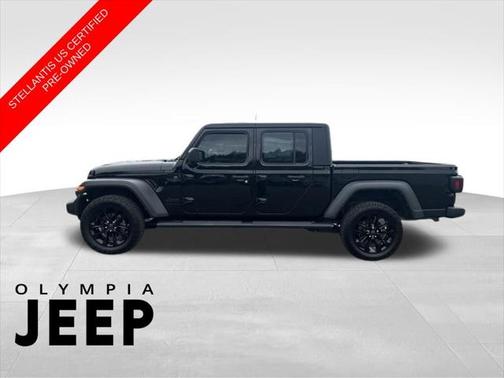 2022 Jeep Gladiator Sport